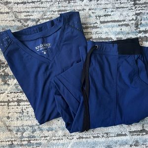 Scrubology Sport Scrub Set